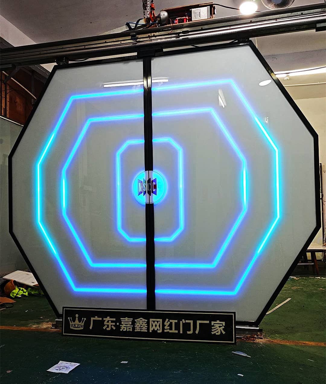 密室发光门